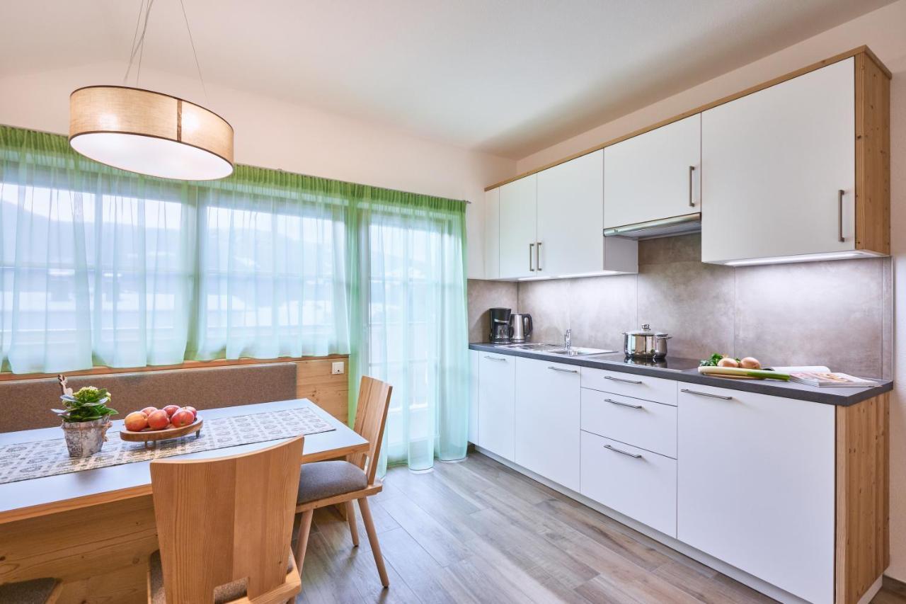 Huberhof Apartment San Lorenzo di Sebato Luaran gambar