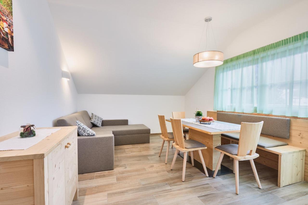 Huberhof Apartment San Lorenzo di Sebato Luaran gambar